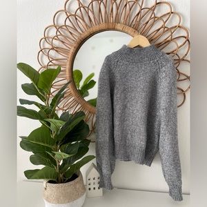Gray Mockneck Sweater - Banana Republic - Size Small